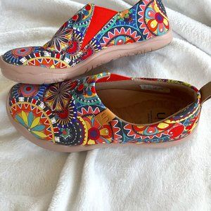 UIN Colorful Canvas slip-ons Womens 8